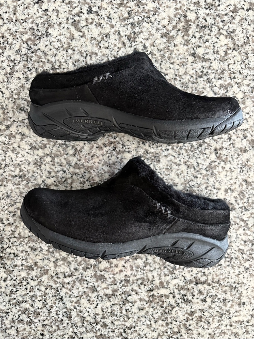 Merrell—Black Suede Encore Ice Mule Clog, Winter Grip Soles #J66602 (Size 7)